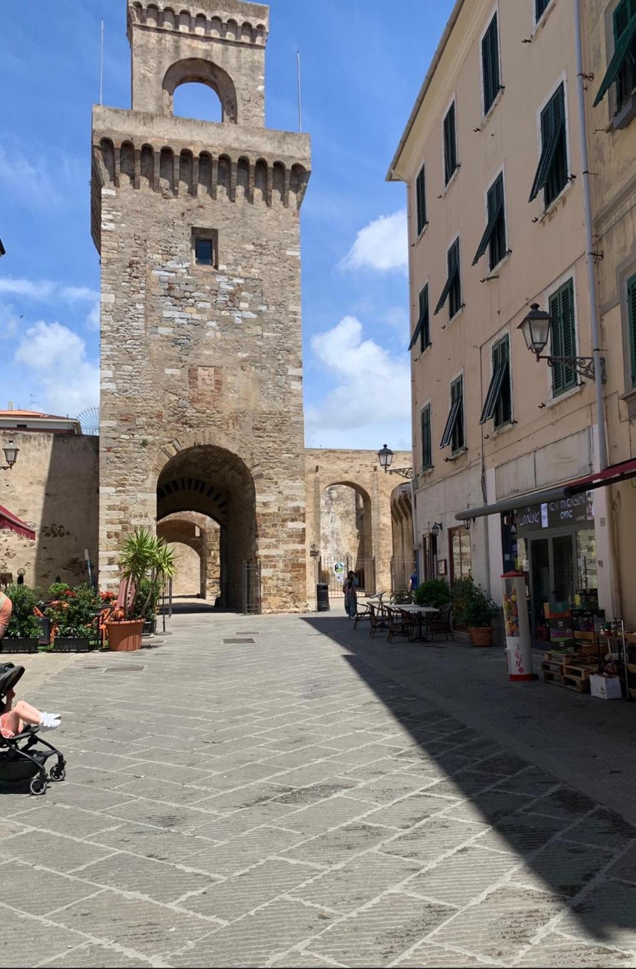 Golden Apartment Piombino Luaran gambar