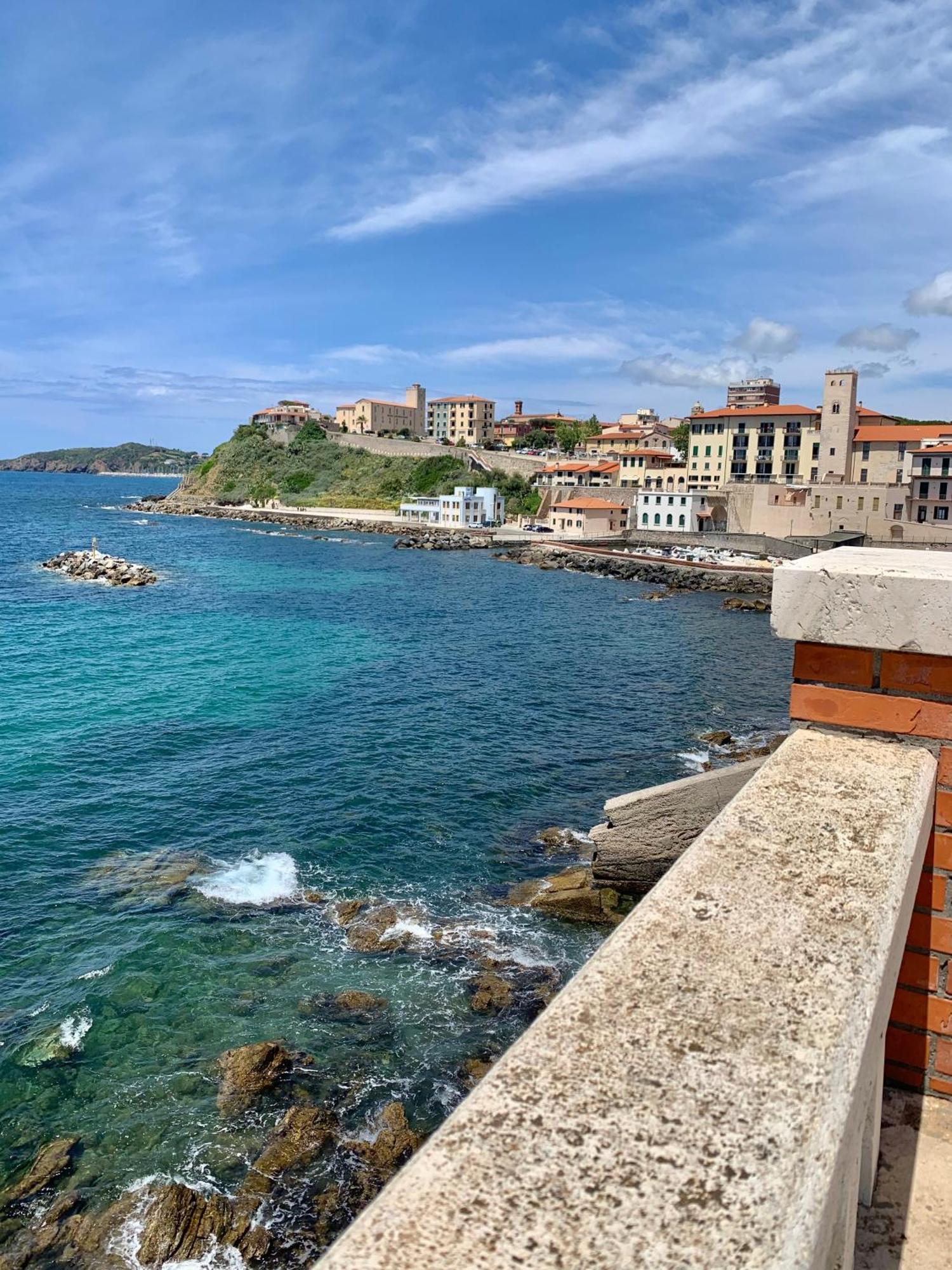 Golden Apartment Piombino Luaran gambar